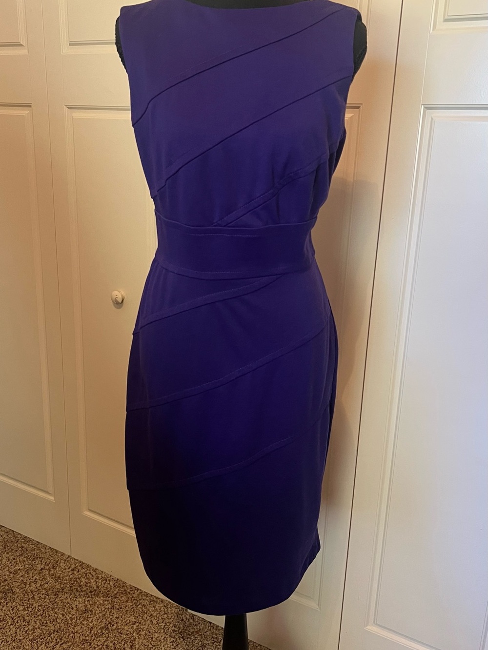 London Times Sleeveless Purple Sheath Dress with Diagonal Seams